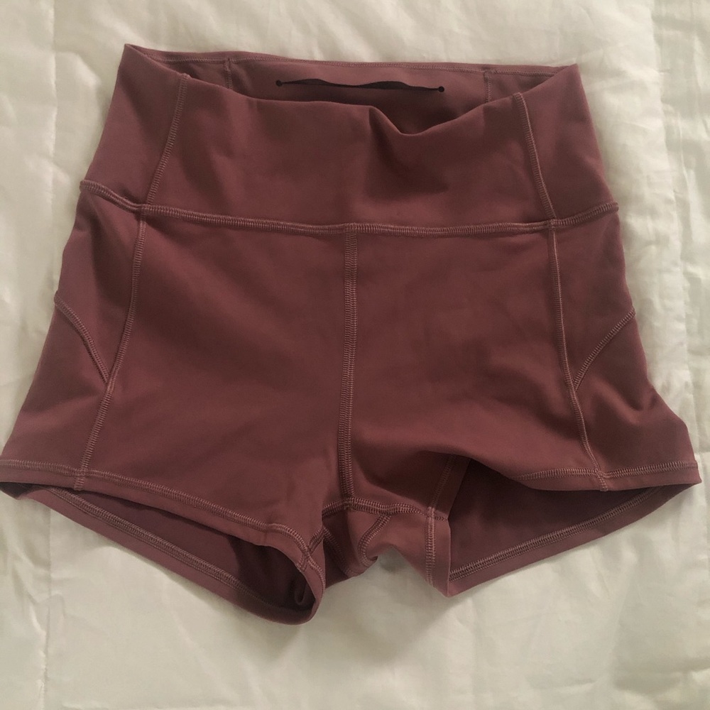 lululemon athletica In Movement Short Everlux 2.5”
